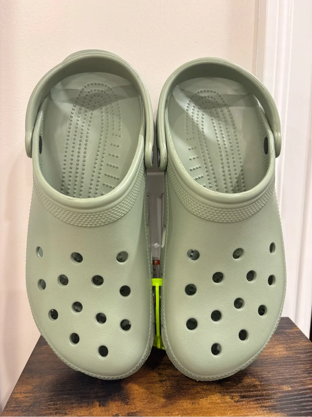 Brand new Unisex Crocs Classic Waterproof Marble Clog Shoes Size: m12